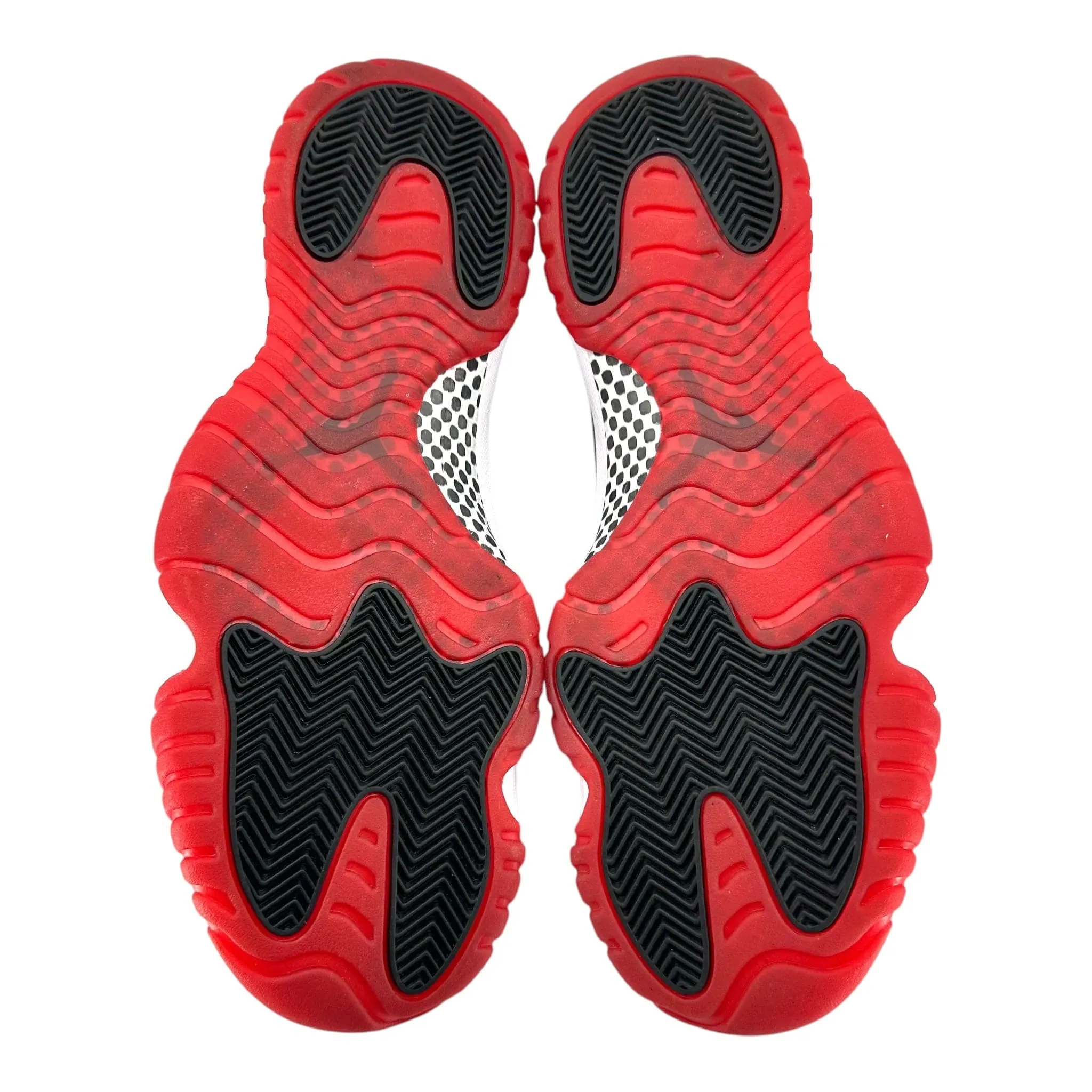 Air Jordan 11 Retro Playoffs Bred (2019)