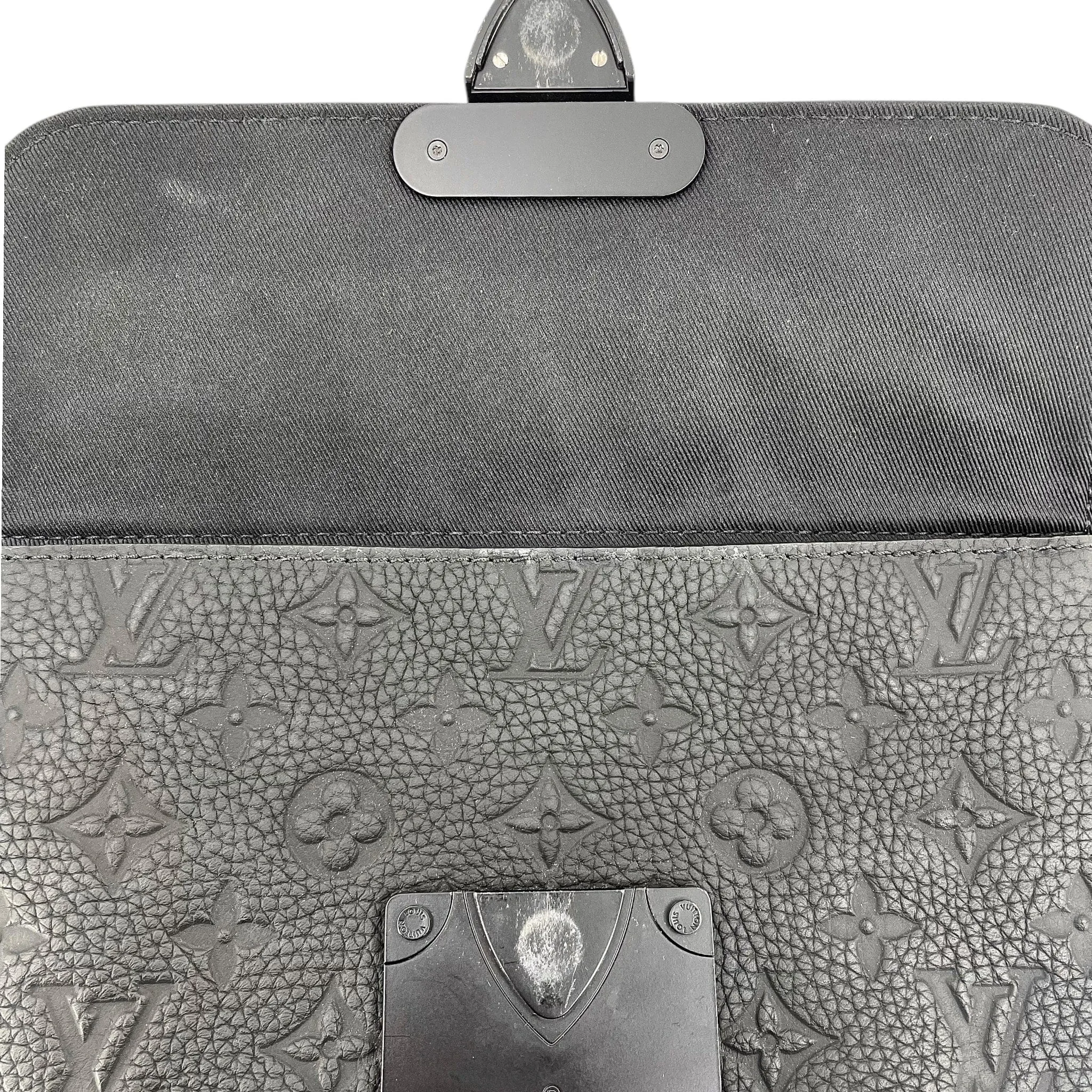 Louis Vuitton Taurillon Monogram S Lock Messenger Black Pre-Owned