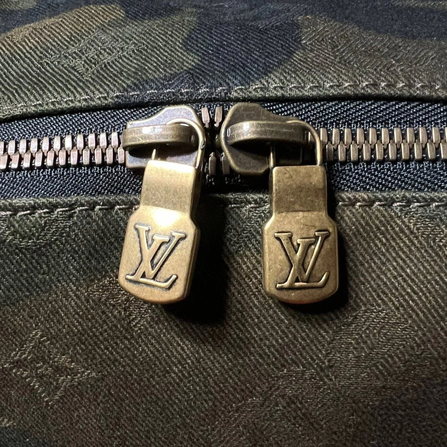 Louis Vuitton x Supreme Apollo Backpack Monogram Camo Pre-Owned