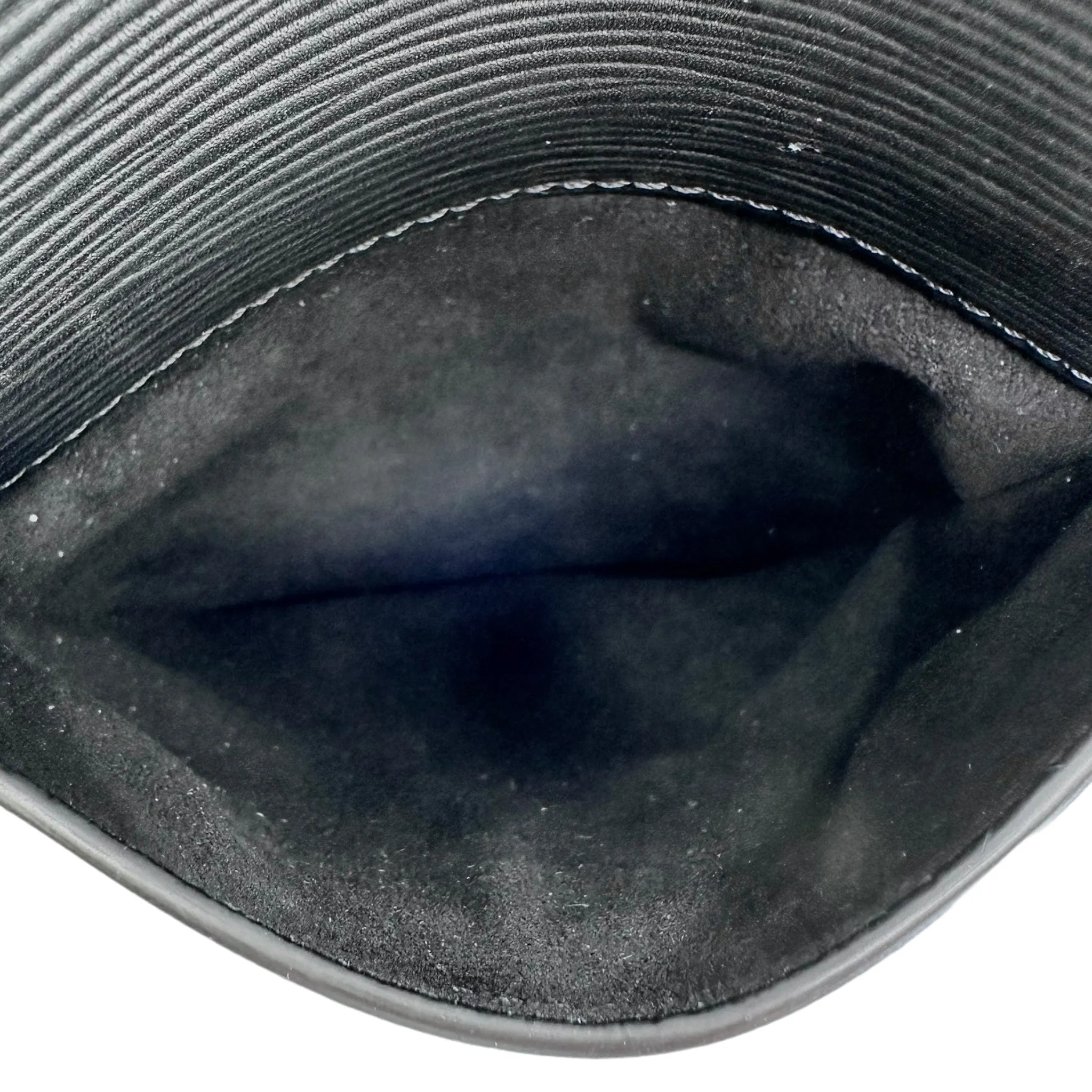 Louis Vuitton x Supreme Danube Epi PM Black Pre-Owned