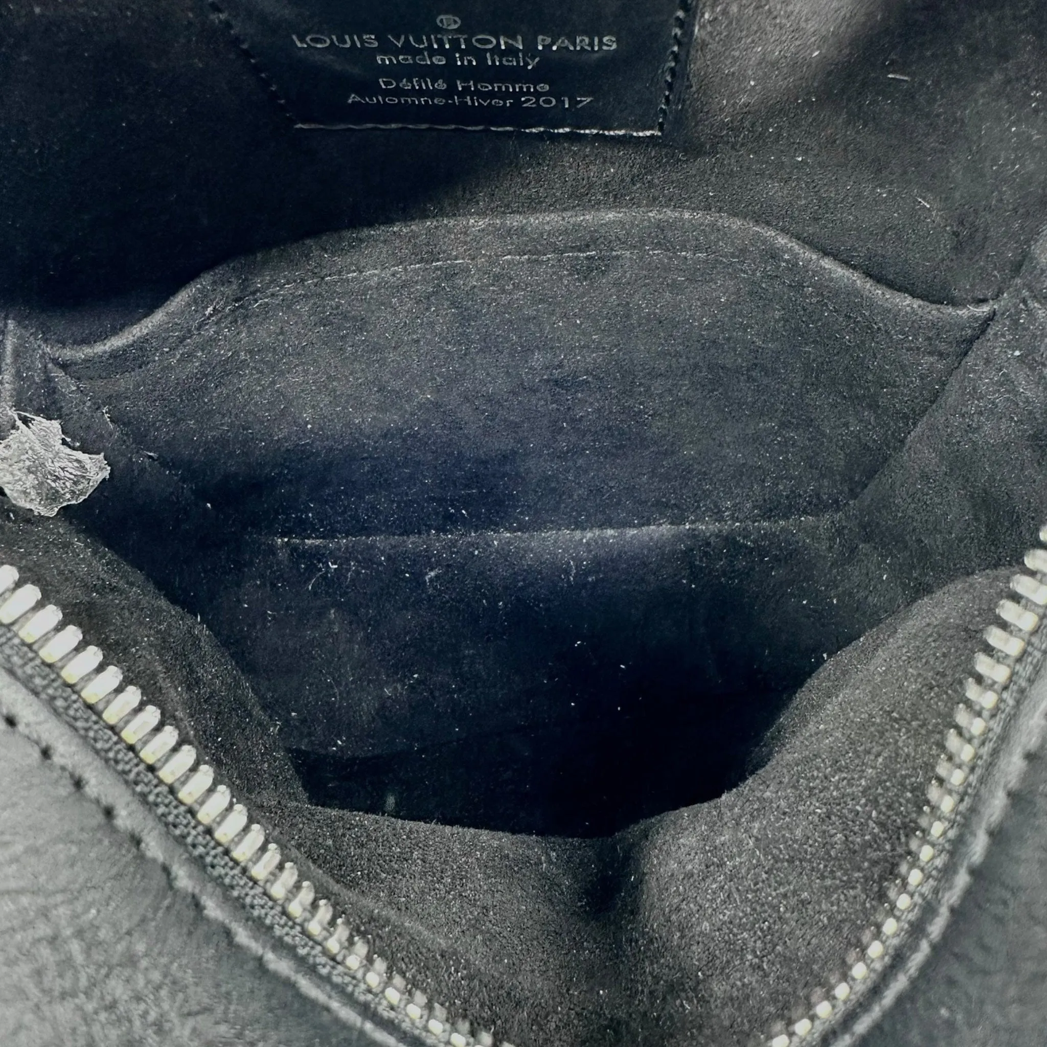 Louis Vuitton x Supreme Danube Epi PM Black Pre-Owned