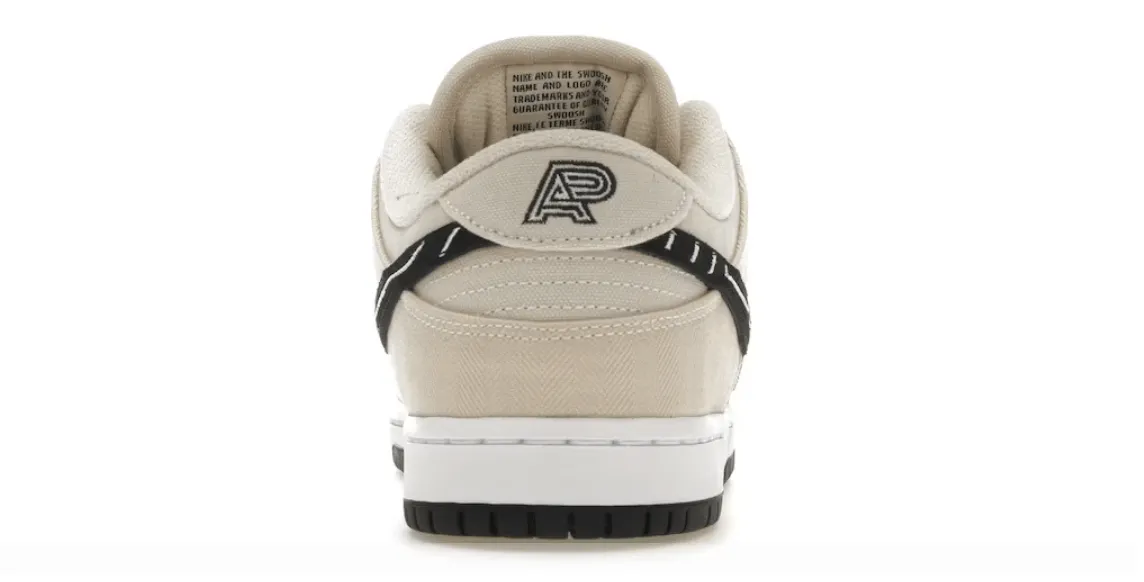 Nike SB Dunk Low Albino & Preto