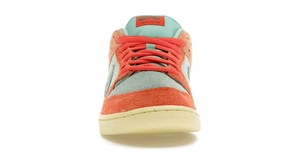 Nike SB Dunk Low Orange Emerald Rise