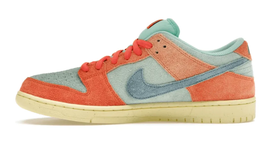 Nike SB Dunk Low Orange Emerald Rise