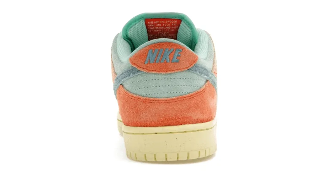 Nike SB Dunk Low Orange Emerald Rise