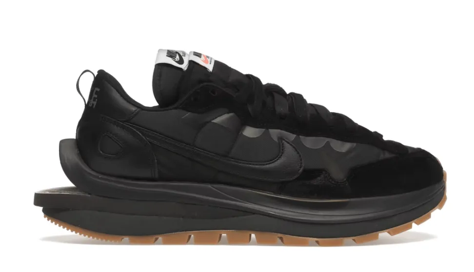 Nike Vaporwaffle sacai Black Gum