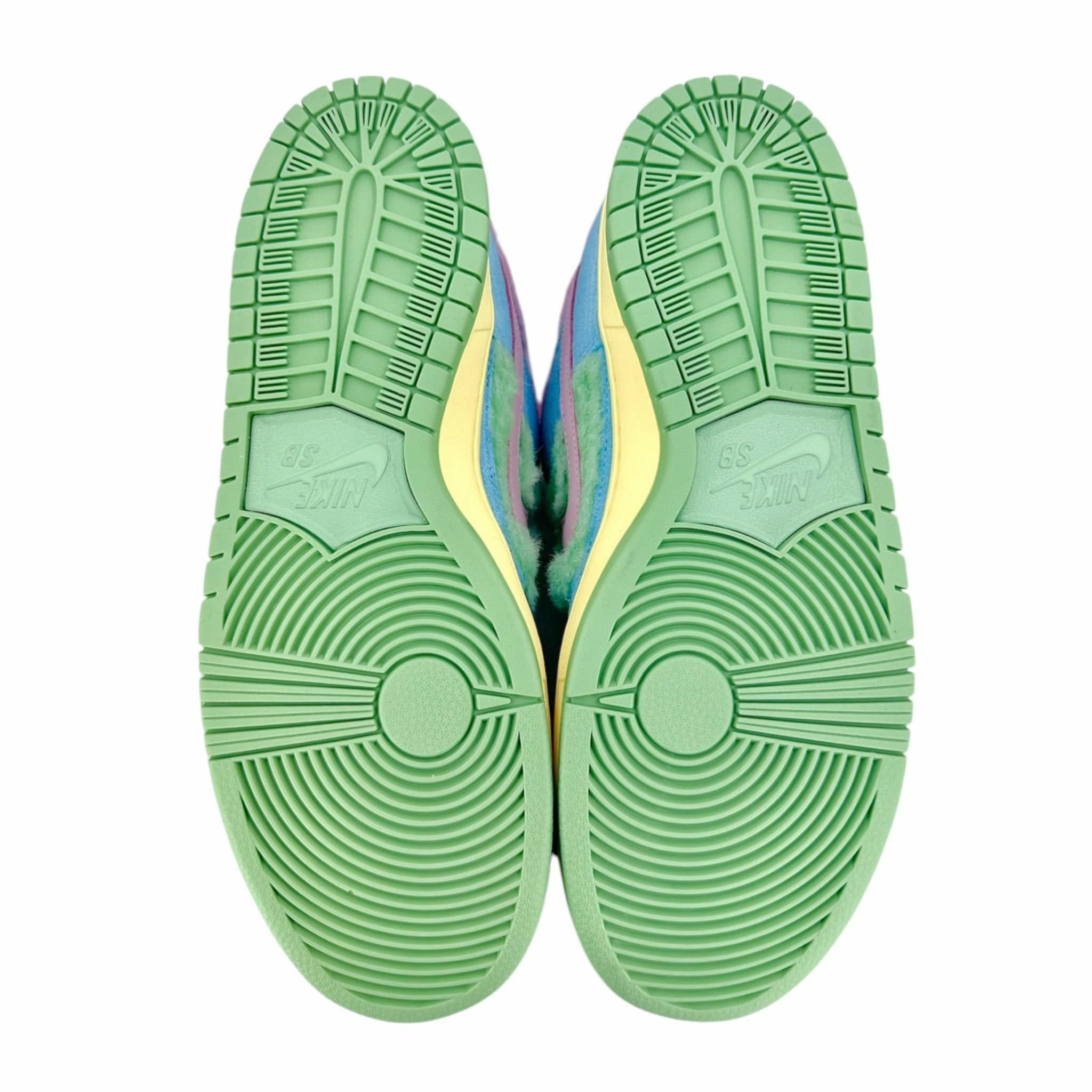 Nike SB Dunk Low Verdy Visty